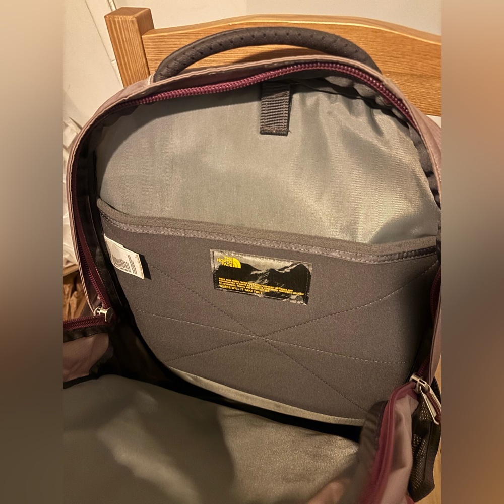 Like New The North Face Borealis Backpack in Dusky Purple *minimal flaws - Picture 4 of 10